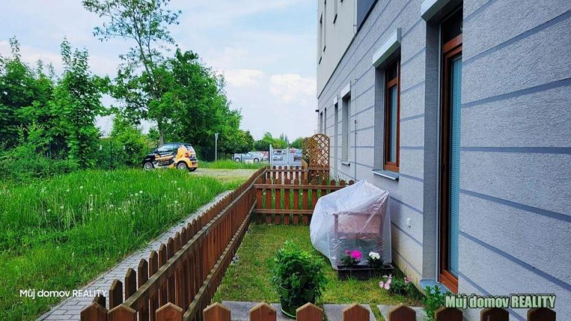 Prodej bytu 1+kk, Praha - Uhříněves, Bečovská, 32 m2