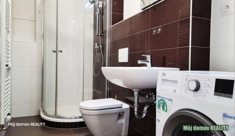 Prodej bytu 1+kk, Praha - Uhříněves, Bečovská, 32 m2