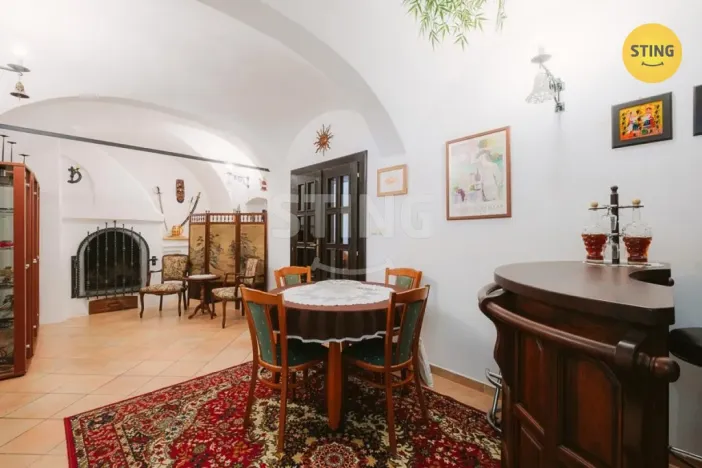 Prodej historického objektu, Mikulov, Na Jámě, 361 m2