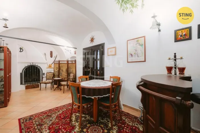 Prodej historického objektu, Mikulov, Na Jámě, 361 m2
