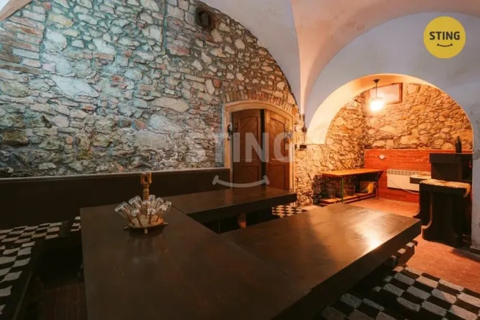 Prodej historického objektu, Mikulov, Na Jámě, 361 m2