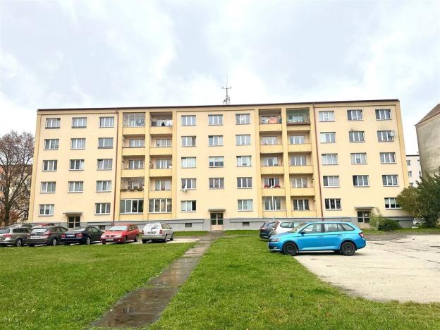 Prodej bytu 2+1, Cheb, Kosmonautů, 51 m2