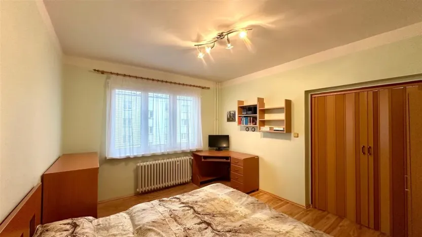 Prodej bytu 2+1, Cheb, Kosmonautů, 51 m2