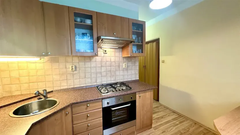 Prodej bytu 2+1, Cheb, Kosmonautů, 51 m2