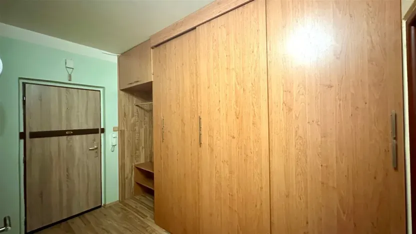 Prodej bytu 2+1, Cheb, Kosmonautů, 51 m2