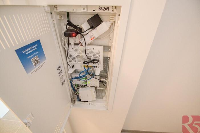 Pronájem bytu 2+kk, Praha - Modřany, Kolmanova, 61 m2