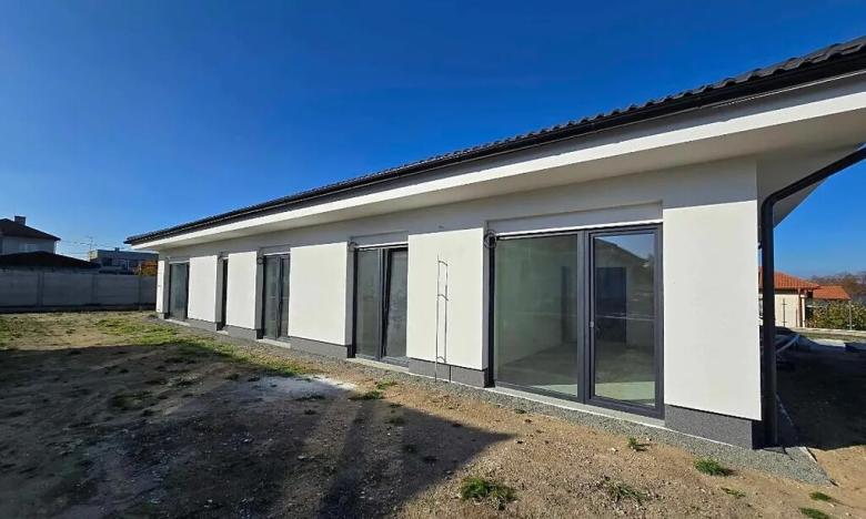 Pronájem rodinného domu, Svojetice, 200 m2