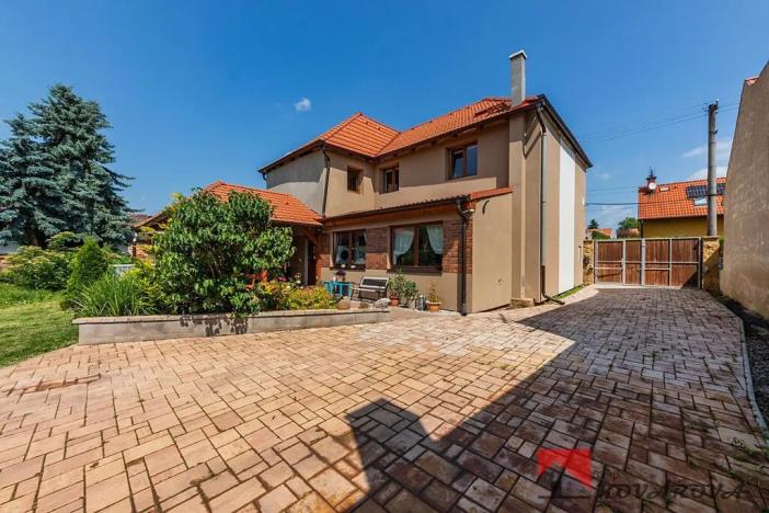 Prodej rodinného domu, Černuc, 126 m2