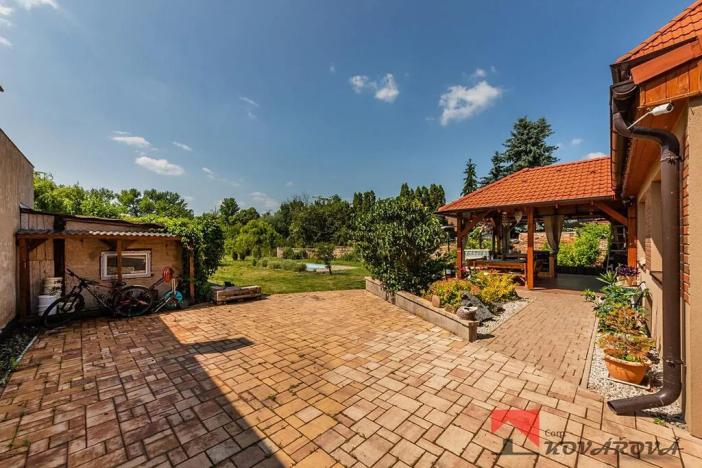 Prodej rodinného domu, Černuc, 126 m2