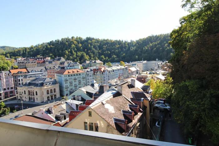 Pronájem bytu 2+1, Karlovy Vary, Pod Jelením skokem, 59 m2