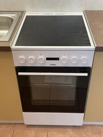 Pronájem bytu 1+kk, Pardubice, Dubinská, 40 m2