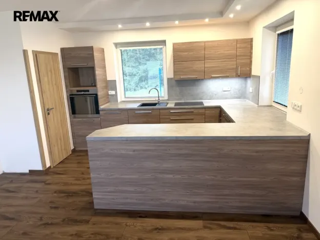 Prodej rodinného domu, Předín, 150 m2