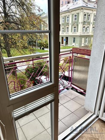 Prodej bytu 2+1, Liberec - Liberec III-Jeřáb, Slavíčkova, 76 m2