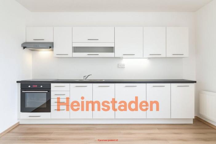 Pronájem bytu 2+1, Ostrava - Poruba, náměstí Boženy Němcové, 71 m2