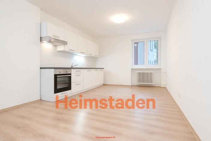 Pronájem bytu 2+1, Ostrava - Poruba, náměstí Boženy Němcové, 71 m2