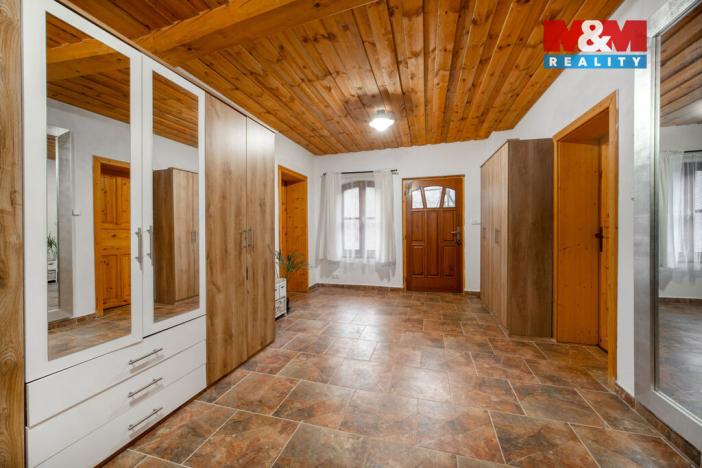 Prodej rodinného domu, Polička - Lezník, 260 m2