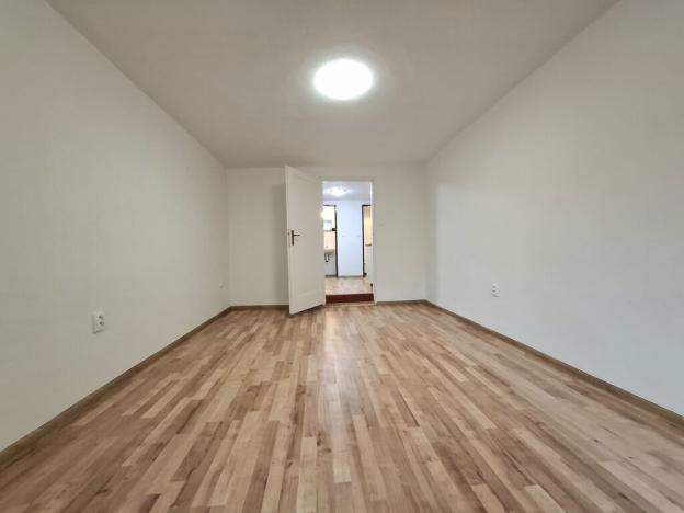 Pronájem bytu 1+1, Dobruška, Šubertovo nám., 28 m2