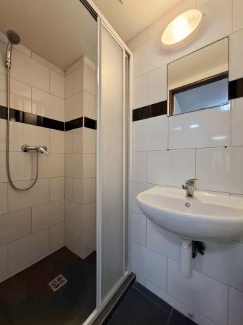 Pronájem bytu 1+1, Dobruška, Šubertovo nám., 28 m2