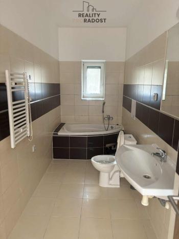 Pronájem bytu 2+kk, Ostrava, Erbenova, 53 m2