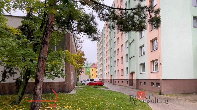 Pronájem bytu 1+1, Chomutov, Jiráskova, 36 m2