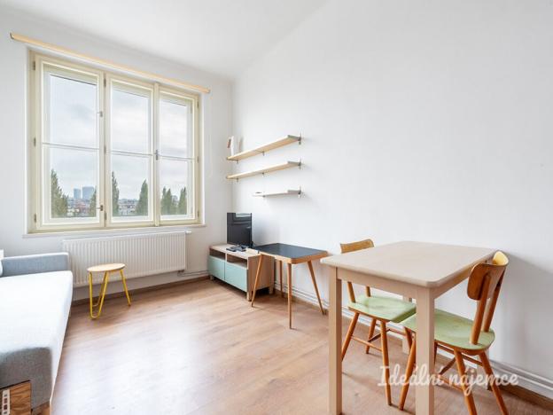 Pronájem bytu 1+1, Praha - Vršovice, Oblouková, 44 m2