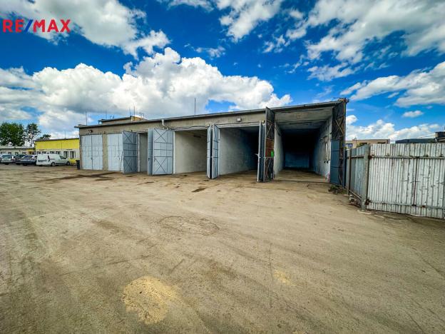 Pronájem garáže, Praha - Vinoř, Rosická, 69 m2