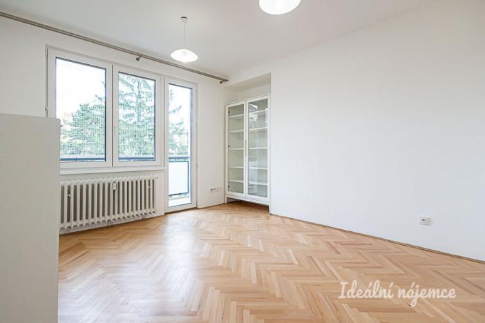 Pronájem bytu 4+kk, Praha - Podolí, Jeremenkova, 94 m2