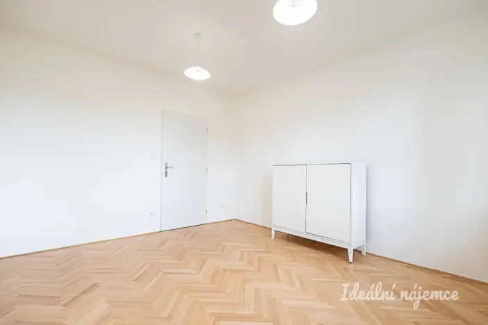 Pronájem bytu 4+kk, Praha - Podolí, Jeremenkova, 94 m2