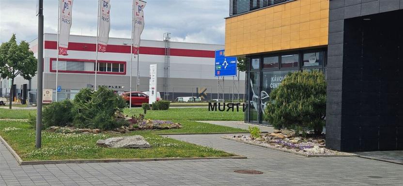 Pronájem obchodního prostoru, Praha - Horní Počernice, Sezemická, 312 m2