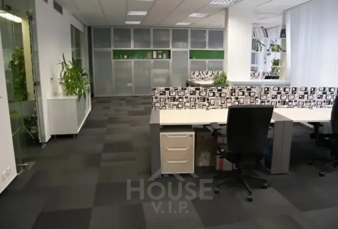 Prodej kanceláře, Praha - Nusle, Pod pramenem, 616 m2