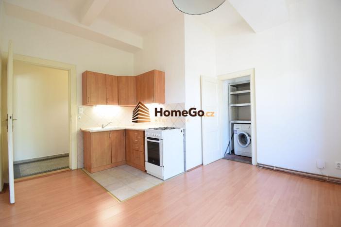 Pronájem bytu 3+kk, Praha - Nusle, Žateckých, 77 m2