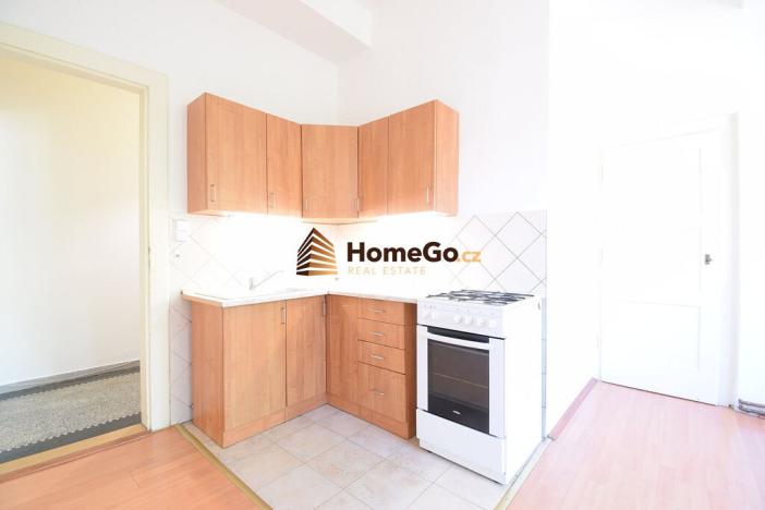 Pronájem bytu 3+kk, Praha - Nusle, Žateckých, 77 m2