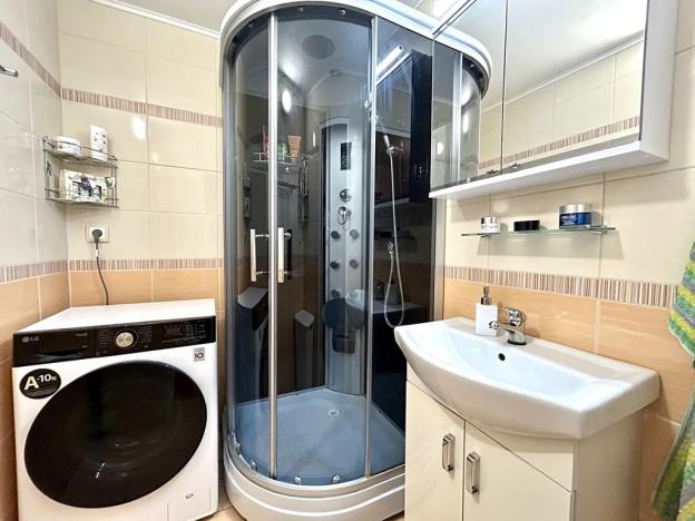 Prodej bytu 3+1, Hradec Králové, třída Edvarda Beneše, 99 m2