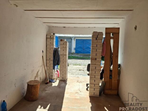 Pronájem garáže, Hodonín, 18 m2