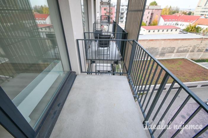 Pronájem bytu 1+kk, Brno, Dornych, 39 m2