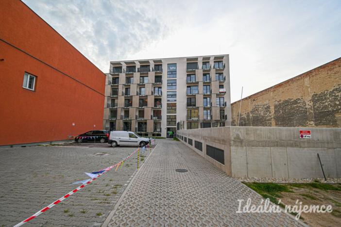 Pronájem bytu 1+kk, Brno, Dornych, 39 m2
