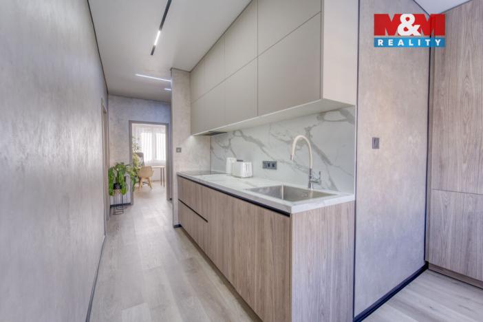 Prodej bytu 3+1, Plzeň - Skvrňany, Vojanova, 72 m2