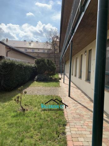 Pronájem bytu 2+kk, Kroměříž, Riegrovo náměstí, 70 m2