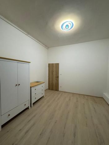 Pronájem bytu 2+1, Praha - Vysočany, Jandova, 50 m2