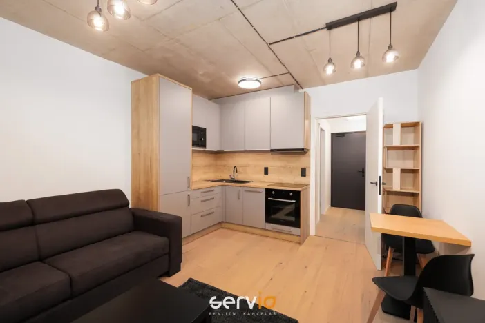 Pronájem bytu 1+kk, Brno, Bratislavská, 26 m2