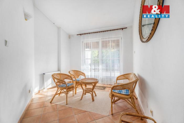 Prodej rodinného domu, Frýdštejn - Sestroňovice, 387 m2