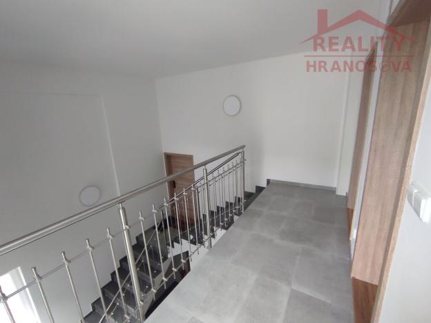 Pronájem bytu 2+kk, Píšť, Opavská, 38 m2