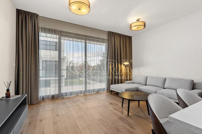 Pronájem bytu 2+kk, Praha - Troja, Pod Hrachovkou, 61 m2