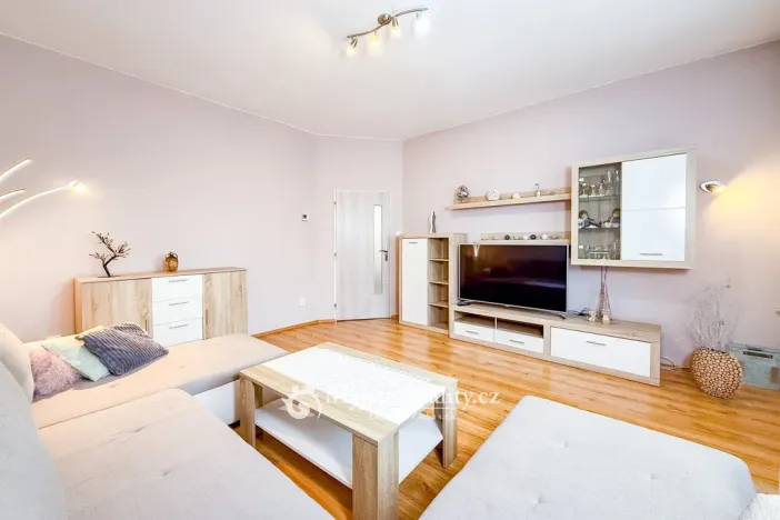 Prodej rodinného domu, Znojmo, Riegrova, 240 m2