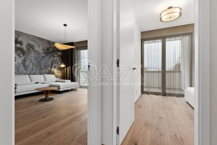 Pronájem bytu 2+kk, Praha - Troja, Pod Hrachovkou, 55 m2