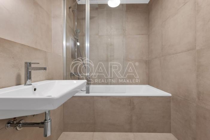 Pronájem bytu 2+kk, Praha - Troja, Pod Hrachovkou, 55 m2