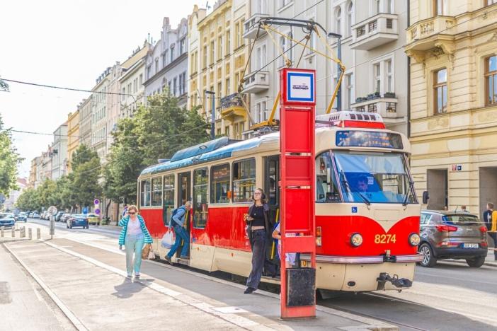 Pronájem bytu 2+kk, Praha - Žižkov, Lucemburská, 53 m2