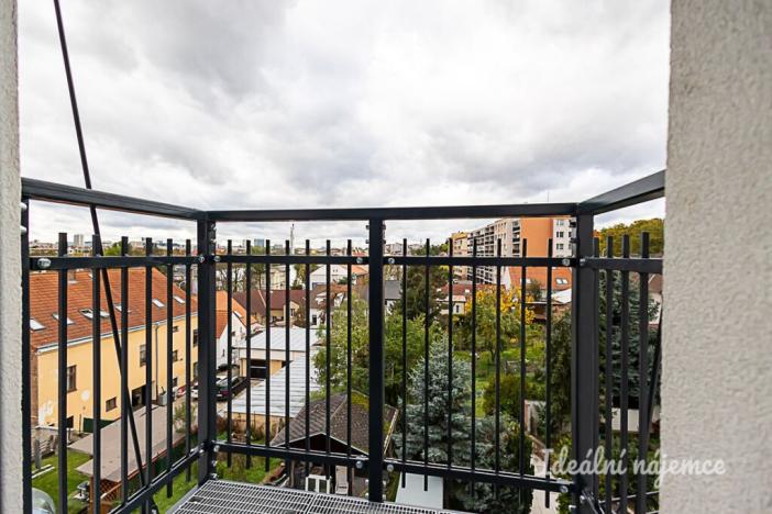 Pronájem bytu 1+kk, Praha - Záběhlice, Za návsí, 29 m2