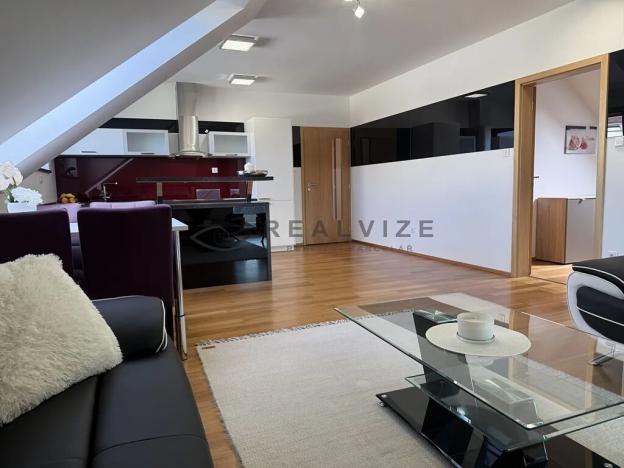 Prodej bytu 3+kk, Hluboká nad Vltavou, Masarykova, 83 m2