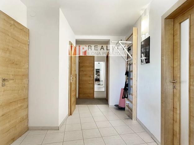 Pronájem bytu 3+1, Rosice, Komenského náměstí, 82 m2